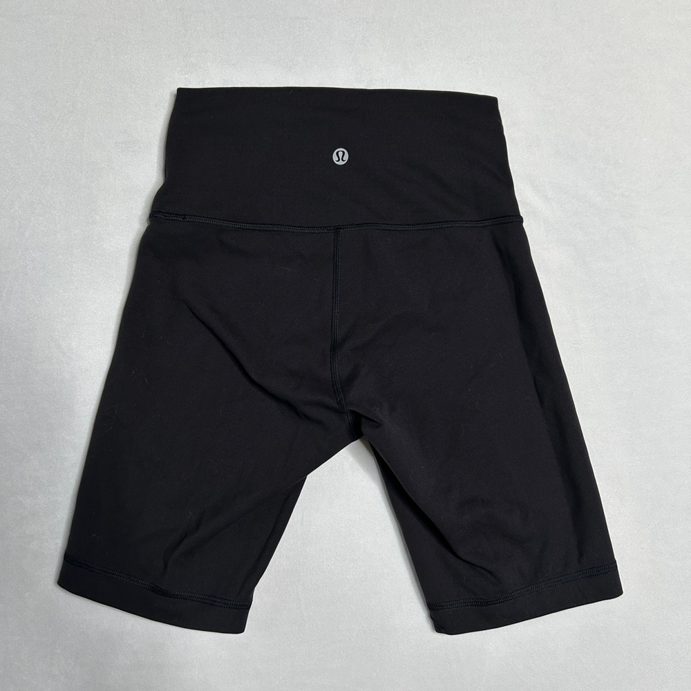 lululemon black Align biker shorts size 4